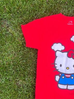 Hello Kitty Tee